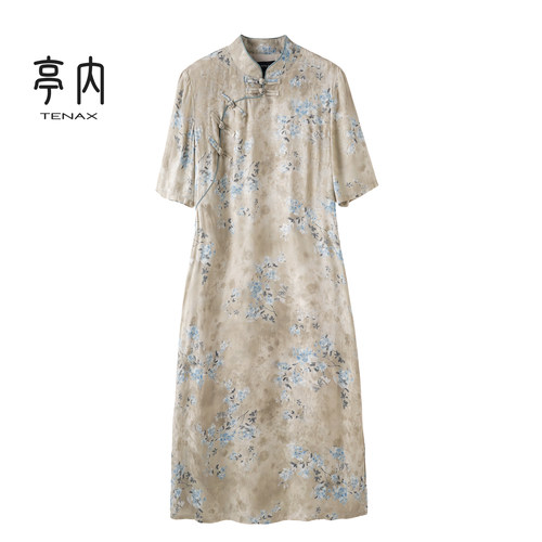 中年妈妈宽松大码桑蚕丝连衣裙