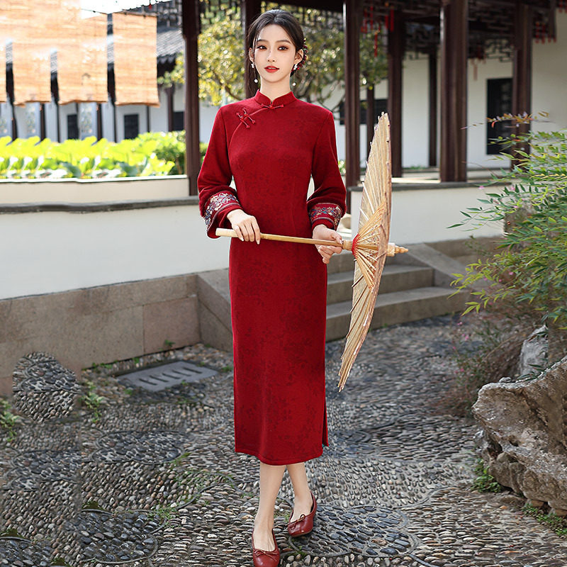2026新款红色加绒冬装国风新中式长款长袖旗袍冬季厚款改良年