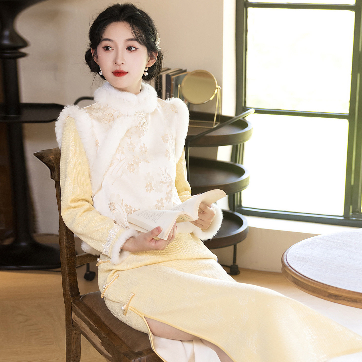 2026新款黄色加绒加厚冬装国风新中式长袖改良旗袍改良年轻款