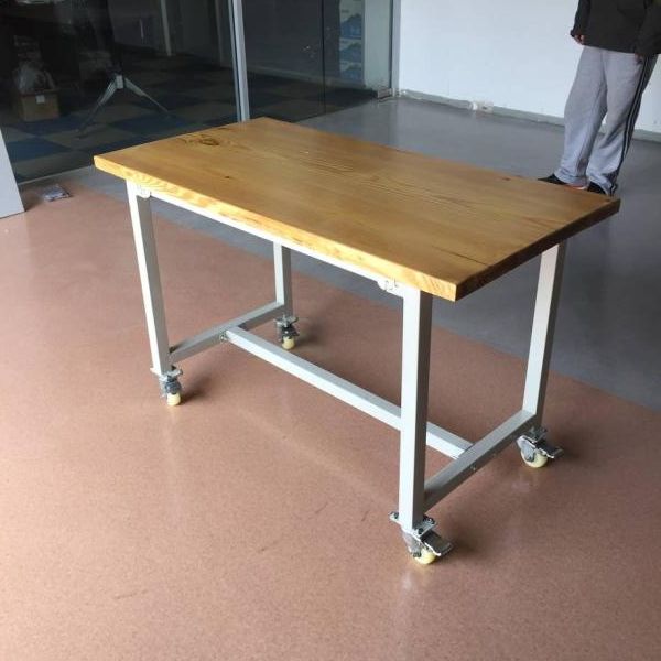 实木工作台车间移动操作台工厂桌实验台承重带轮桌子移动钳工台