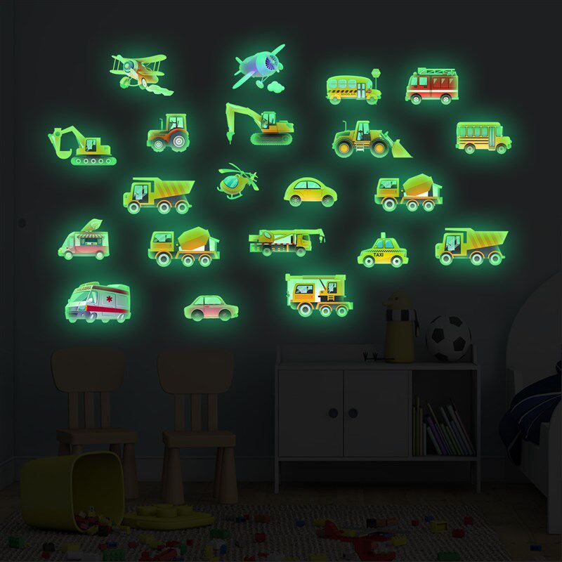 夜光创意小汽车墙贴装饰房间卧室客厅贴纸自粘贴画美化遮丑荧光贴