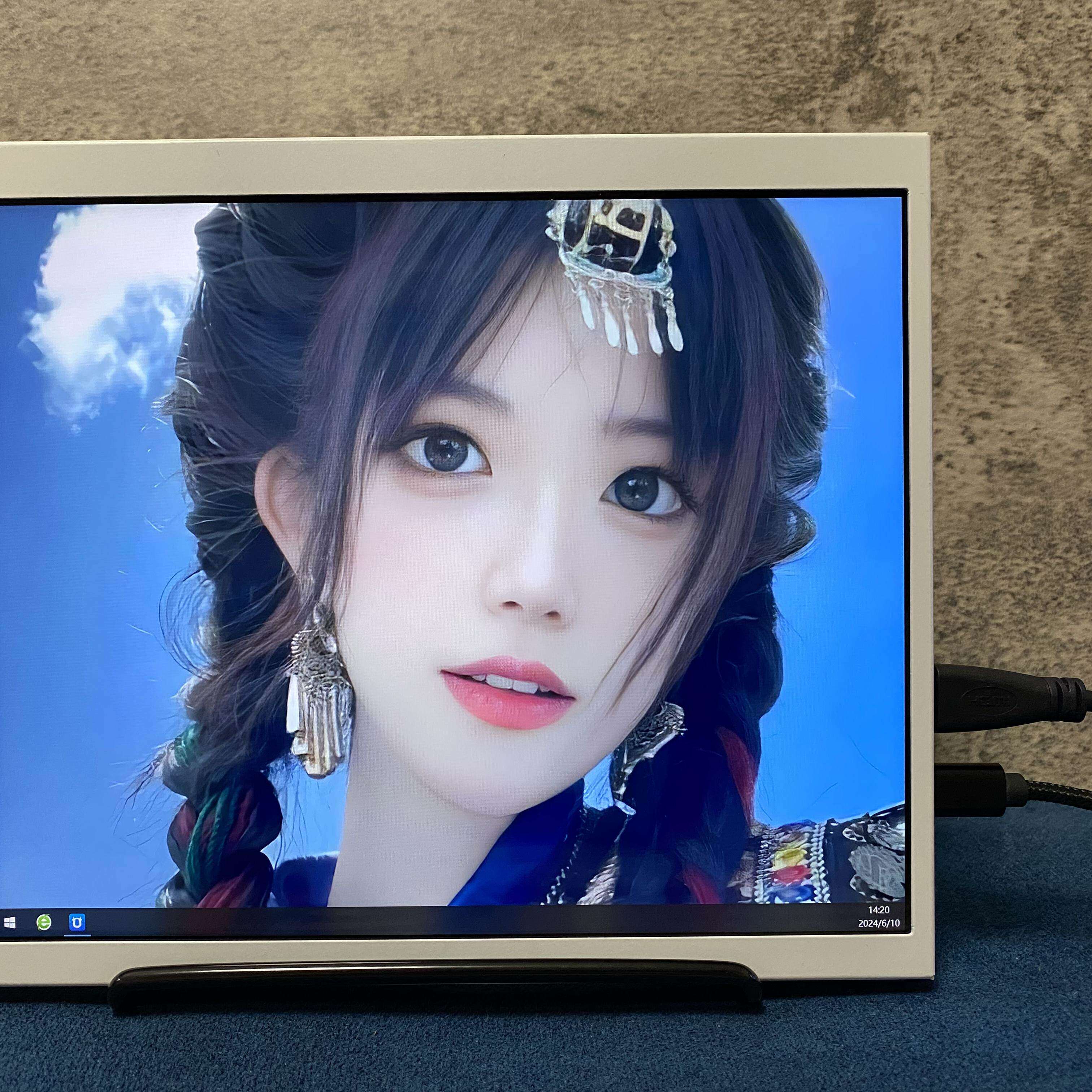 4:3比例9.7寸便携显示器Retina视网膜屏2K分辨率高清屏电脑副屏