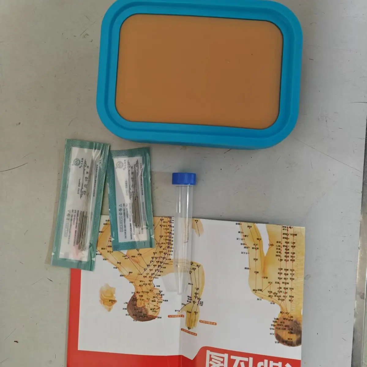 针灸练习盒中医学生学习扎针包穴位练手针包 针灸皮肤模型包