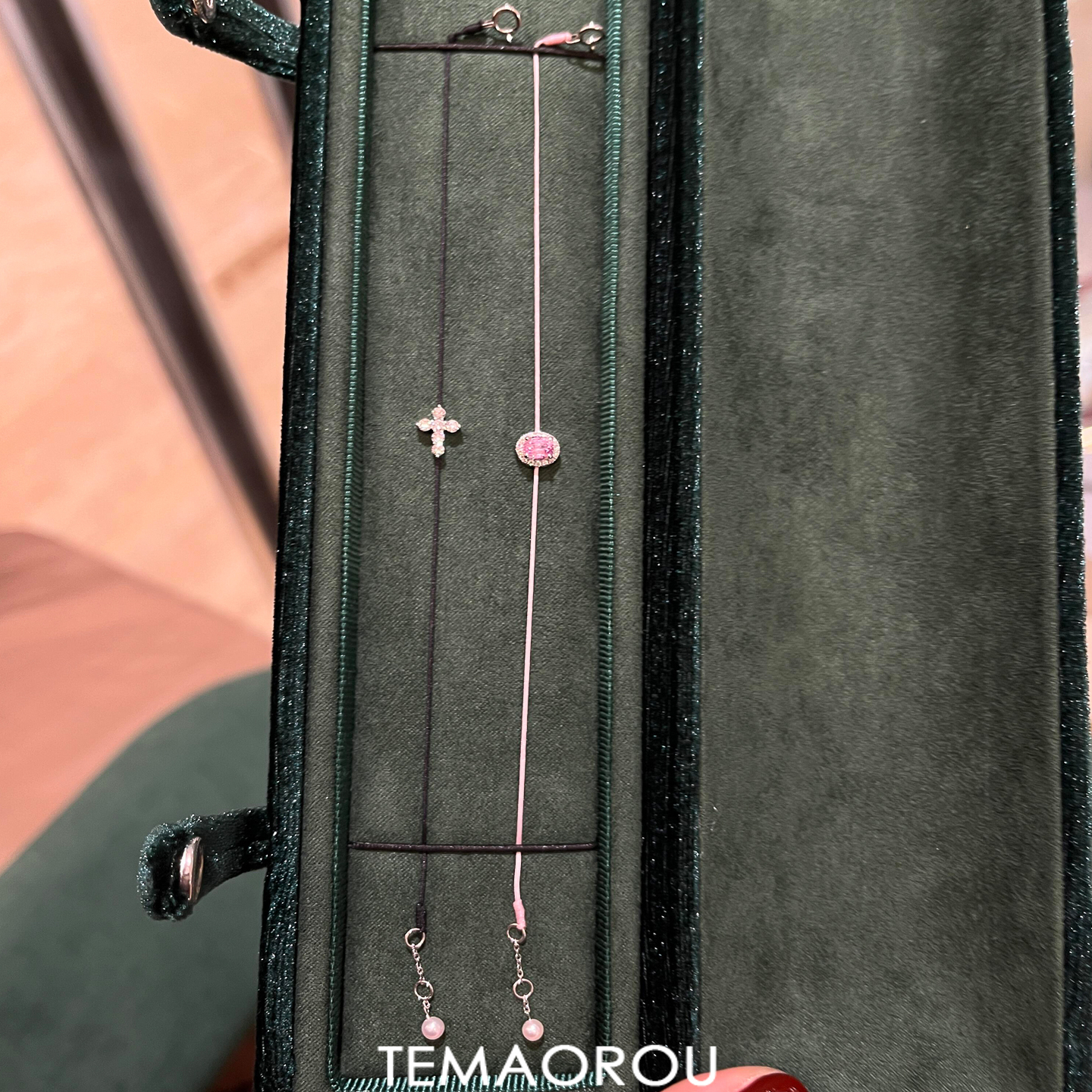 精致极细黑绳十字架手链女