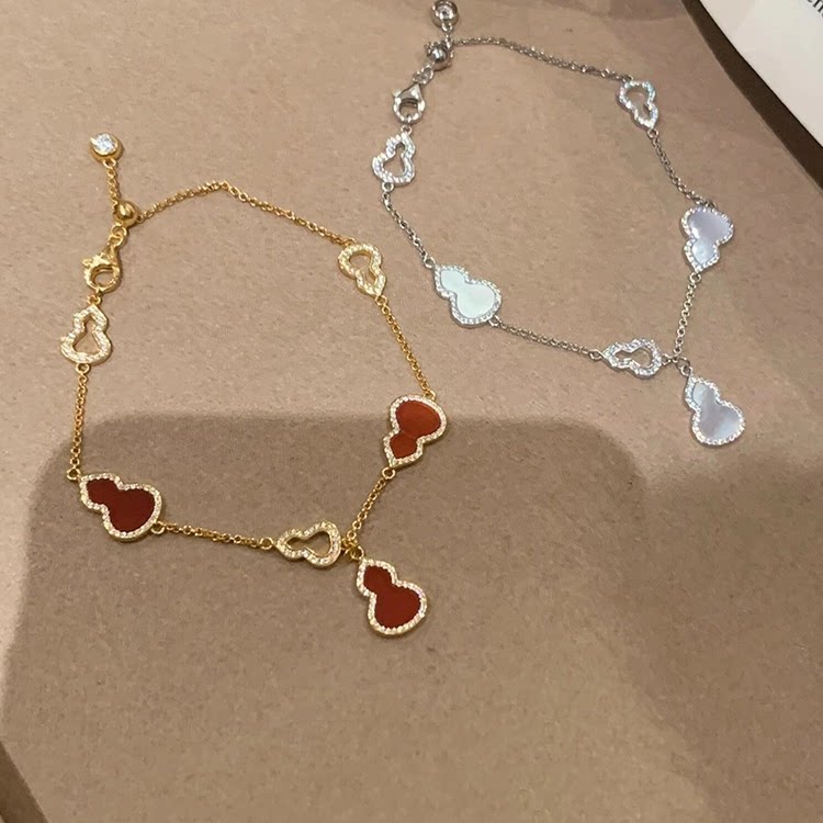 新中式红色仿贝母葫芦手链女图片