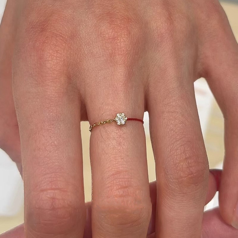 闪钻极细红绳戒指女小众设计感