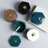 潮流 办公室防飞灰大小号客厅家用欧式 陶瓷带盖烟灰缸创意个性 时尚