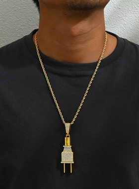 欧美时尚嘻哈潮流男士项链个性电源插头吊坠古巴链条新款夸张颈链