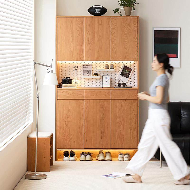 北欧入户鞋柜樱桃木实木玄关柜一体式大容量原木高柜家用门口定制