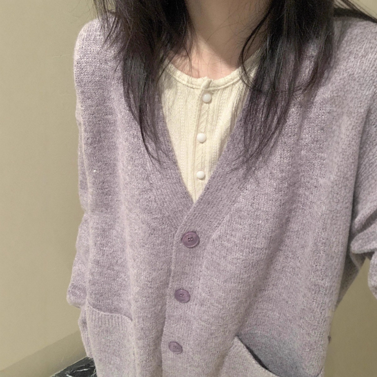 宽松慵懒风紫色毛衣外套女秋季2025新款V领针织开衫高级感上衣