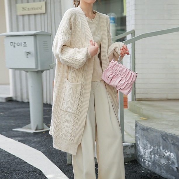 针织开衫外套女秋冬新款韩版宽松大码慵懒风中长款加厚麻花毛衣潮