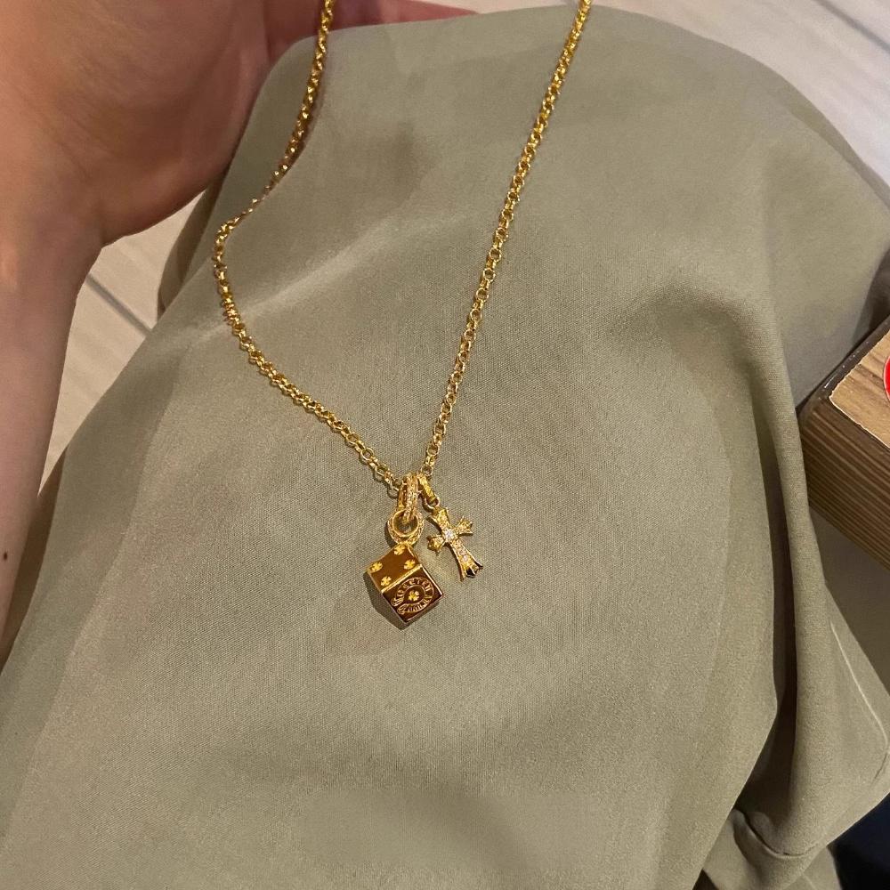 金色方块筛子十字架吊坠项链女款