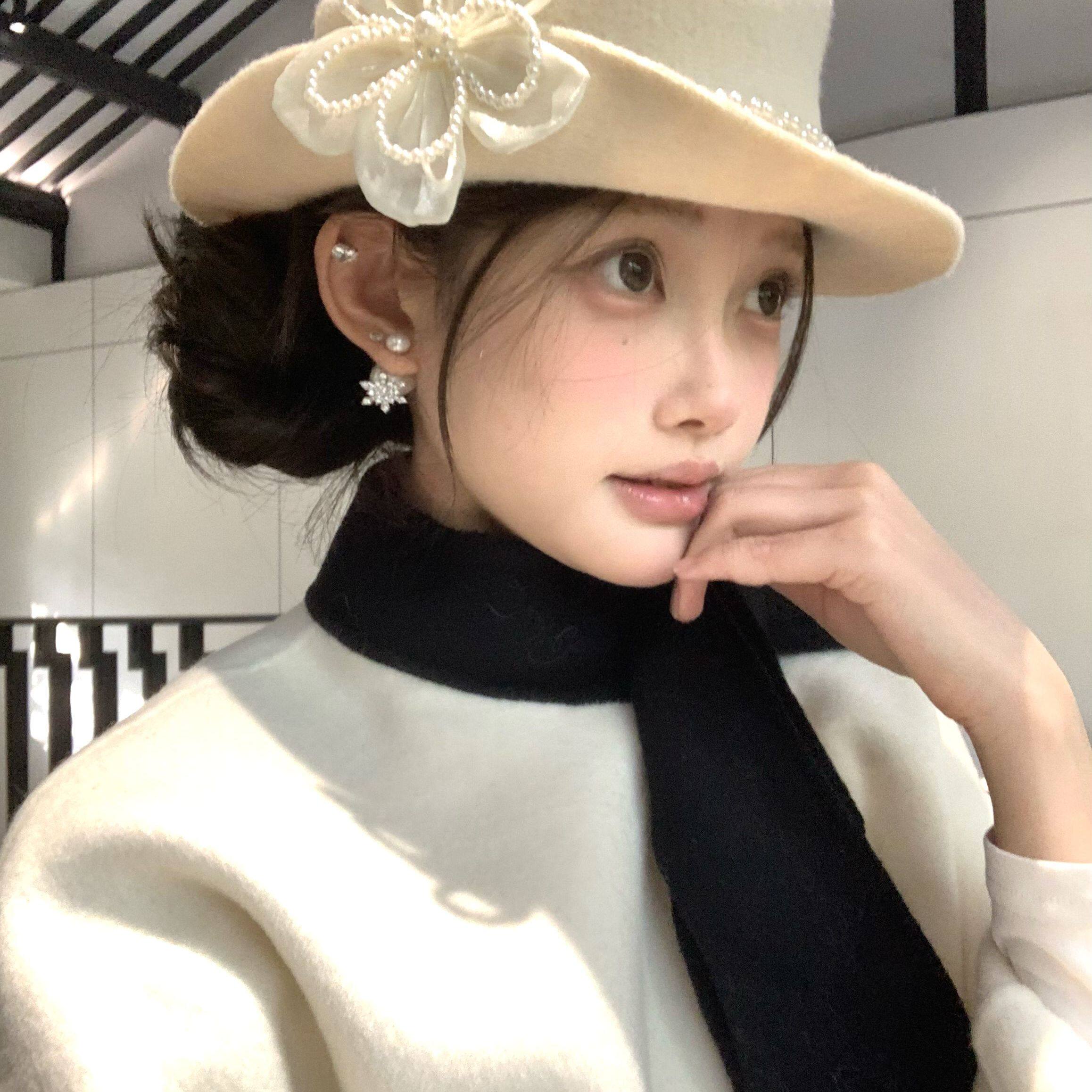 留洋千金高端羊毛仿珍珠卷边玫瑰花礼帽优雅气质气质高级感盆帽女