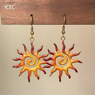 法式复古金色小太阳耳环女轻奢高级感贵气耳钉小众设计秋冬耳饰