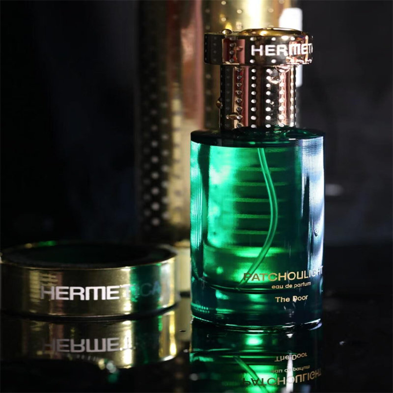 赫美蒂嘉琥珀乌木香水小样