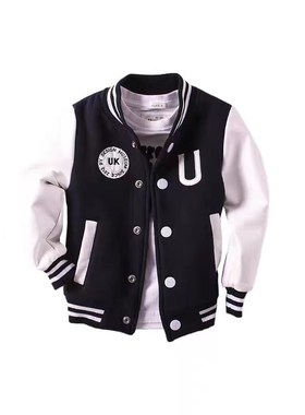 样板房间衣帽间男孩儿p童房衣柜服饰外套衬衫鞋帽书包软装饰品摆