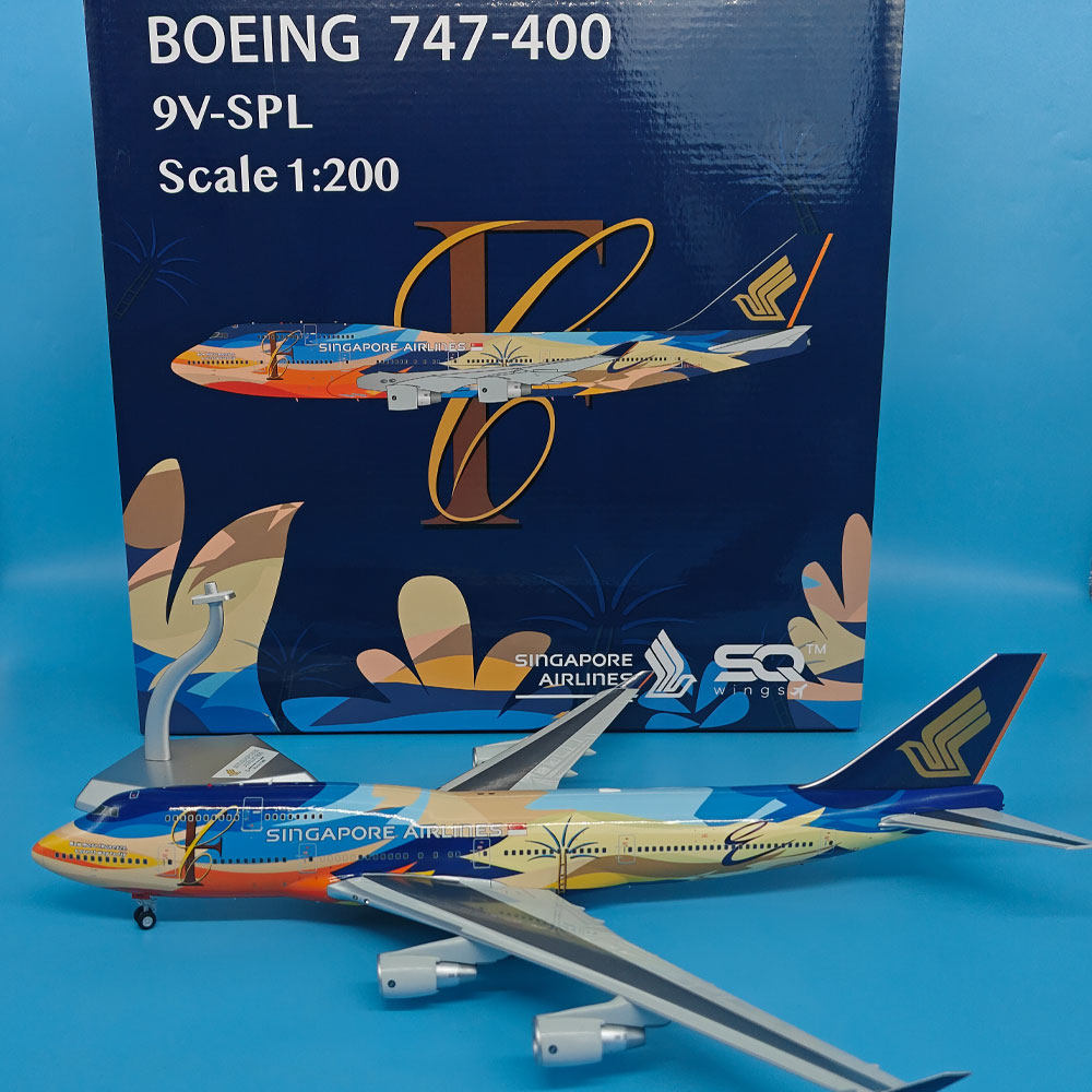 1:200新加坡航空B747-400 9V-SPL七色鸟飞机模型合金摆件收藏礼品