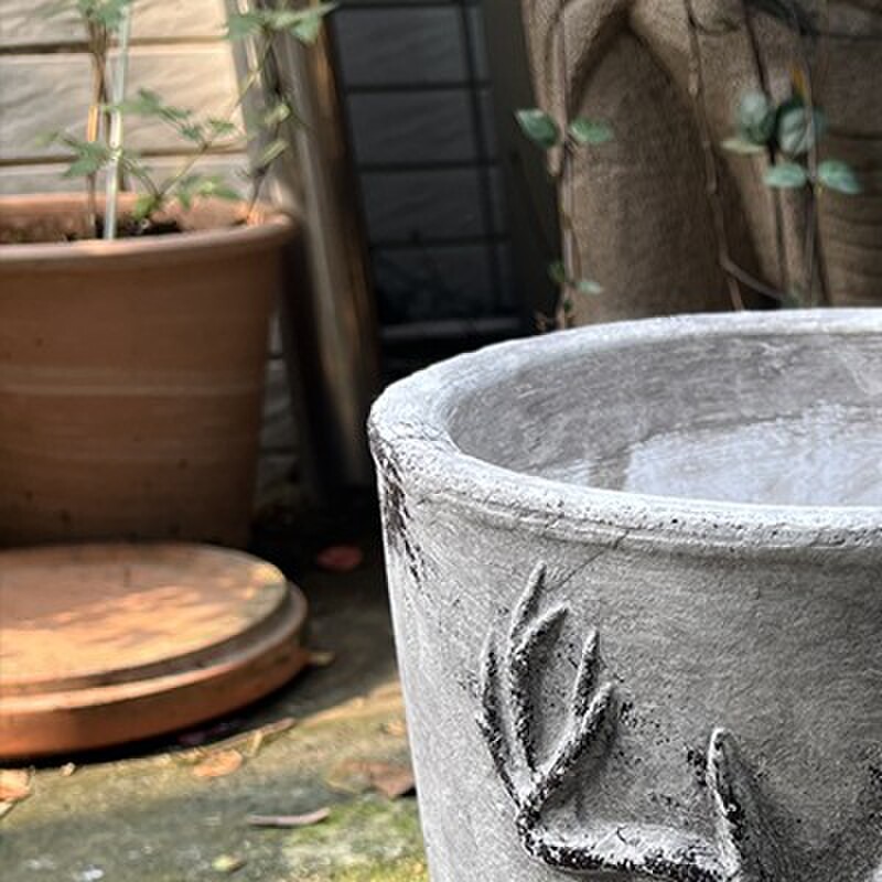 手工手压红陶花盆粗陶动物鹿头浮雕花盆复古做旧透气个性庭院花盆