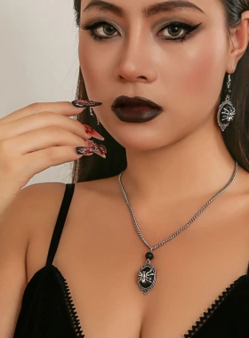 欧美饰品 万圣节动物黑宝石暗黑项链 哥特风复古蜘蛛吊坠项饰