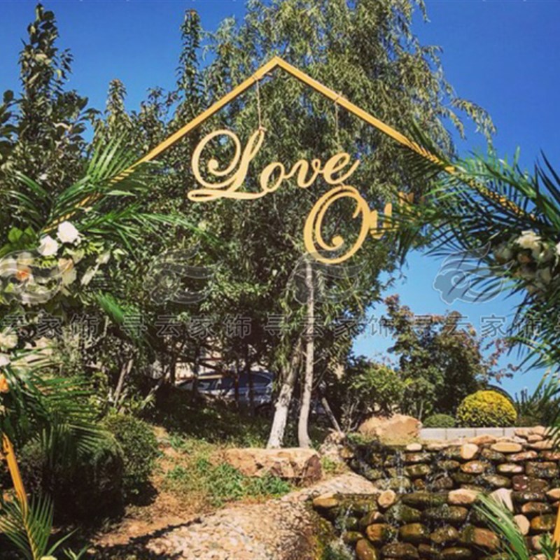 定制婚礼道具背景墙婚礼拍x照道具个性婚纱照道具木质字母名字