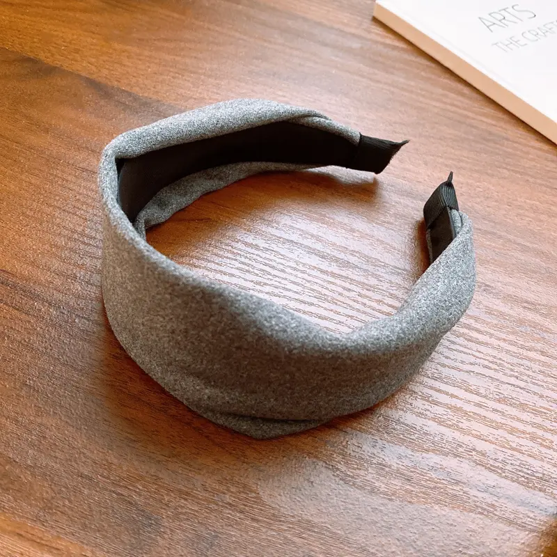 毛绒宽面圆弧亚克力褶皱发箍秋冬气质头箍通勤简约发饰女