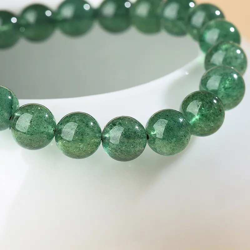 天然绿草莓晶手链男女单圈士多啤梨水晶手串饰品礼物市场供应