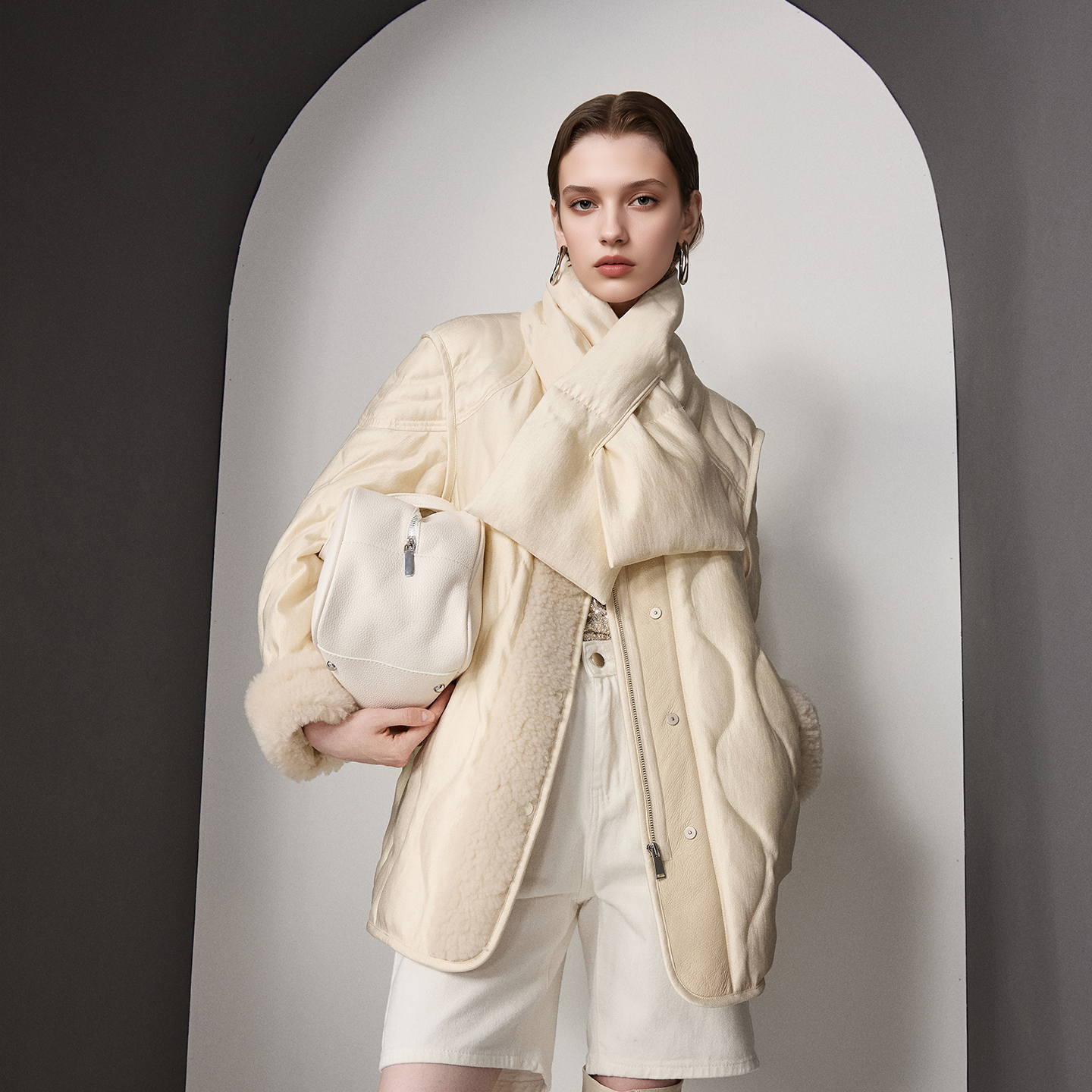 【95%白鹅绒】HiSaily简约优雅羽绒服女2025秋冬短款鹅绒服高级感