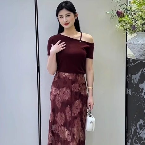 韩系高品质品牌复古斜肩领露肩短袖T恤显瘦上衣t恤女+印花裙