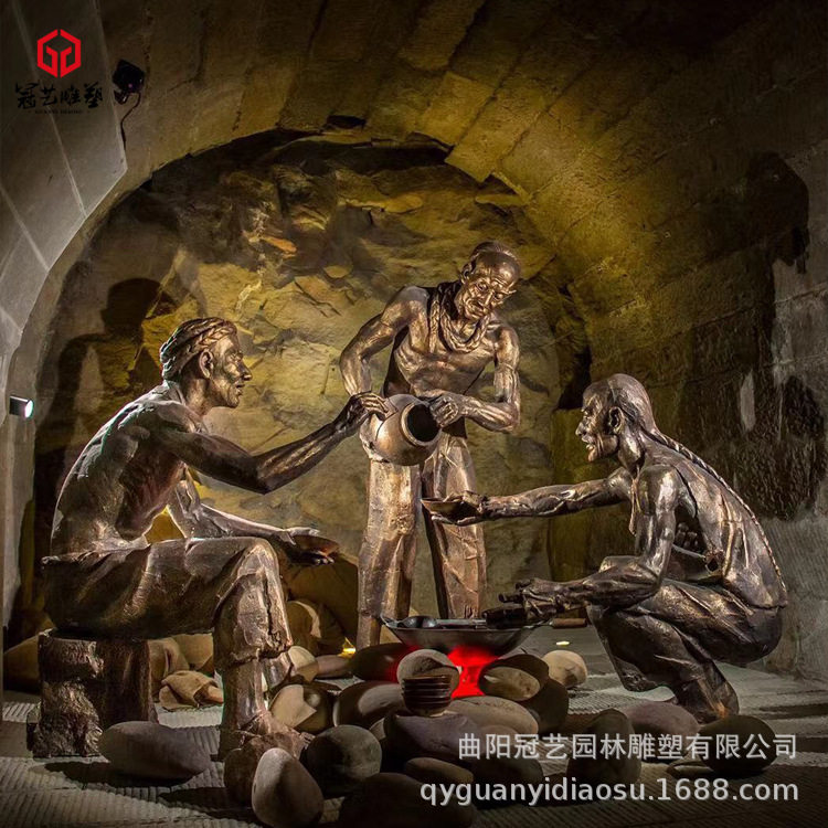 民俗小品玻璃钢仿铜铸铜酒文化酿酒人物雕塑订置商业街广场摆件