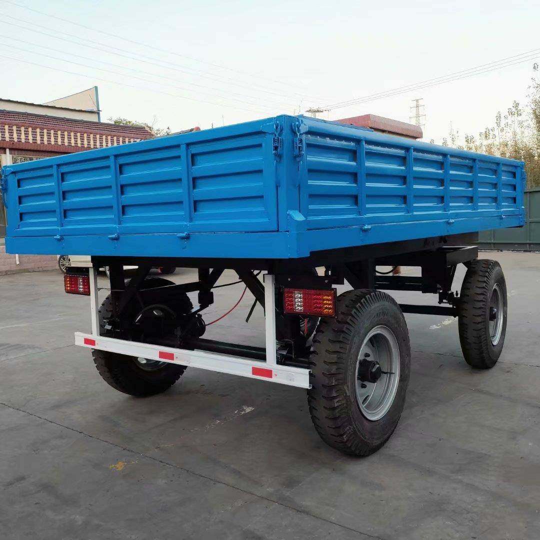 8吨自卸箱板拖车800*24001.9万农机挂斗拖拉机后挂牵引车