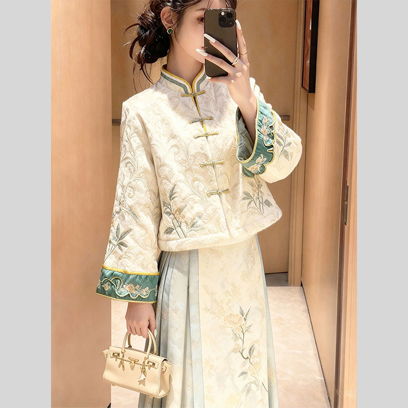 2025秋冬新款马面裙两件套