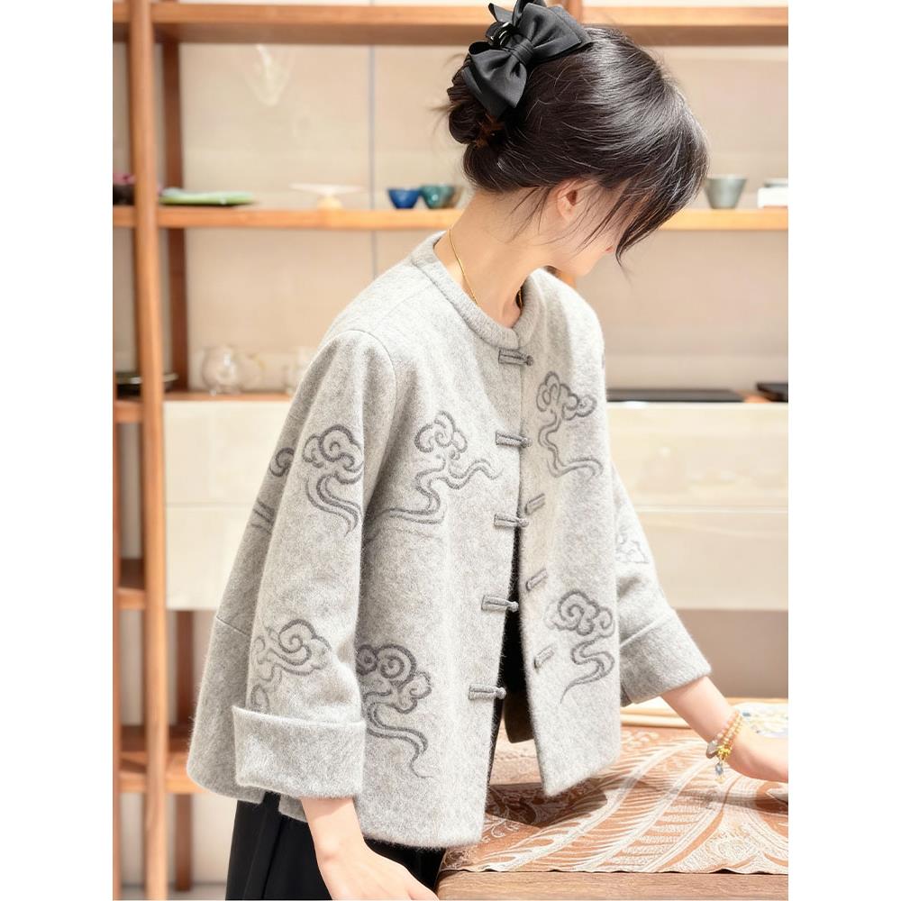 气质高端精致独特漂亮新中式女装