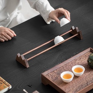 胡桃木置物茶杯架子实木茶v道配件家用茶具功夫晾杯沥水收纳配件