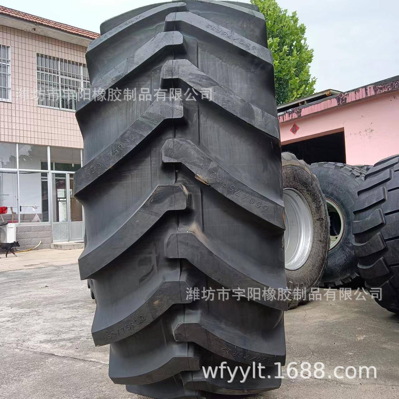 联合收割机轮胎 650/75R32 800/65R32 农用人字形钢丝胎
