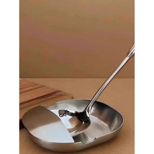 304不锈钢汤勺架托漏勺放筷子搁盘厨房饭勺置物盘自助餐锅铲托盘