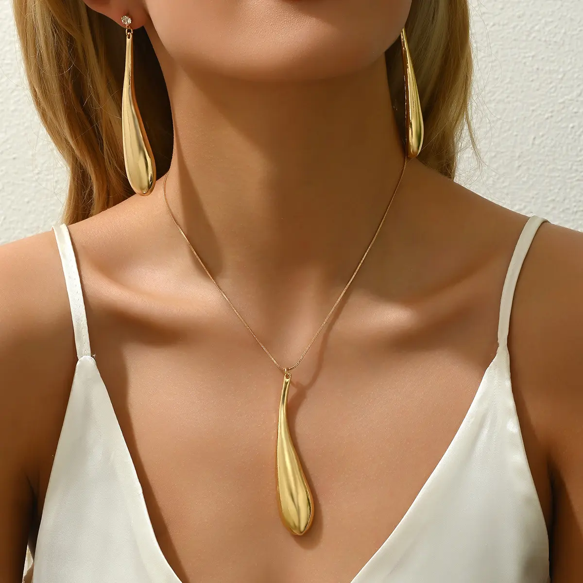 ins项链耳环饰品套装简约美式水滴小众设计耳钉气质百搭项饰