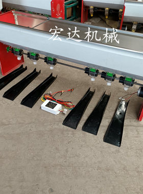新款旋耕机配套撒肥机不锈v钢肥箱大型拖拉机后置撒播机电动施肥