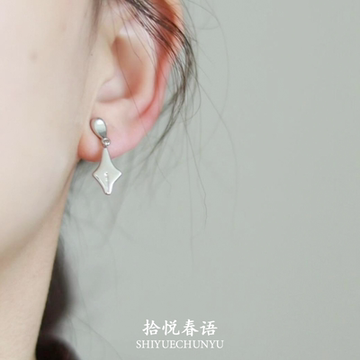 S925纯银色极简风四芒星耳夹女