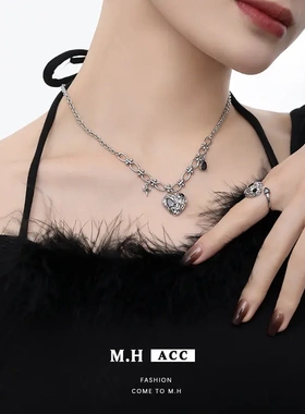 冷淡风黑色玻璃爱心项链女轻奢小众风格锁骨链甜酷个性高级感吊坠