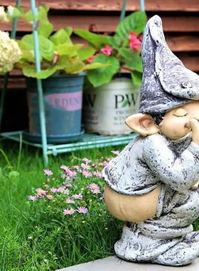 花园侏儒园林摆件花园侏儒拉臭臭小矮人树脂工艺品