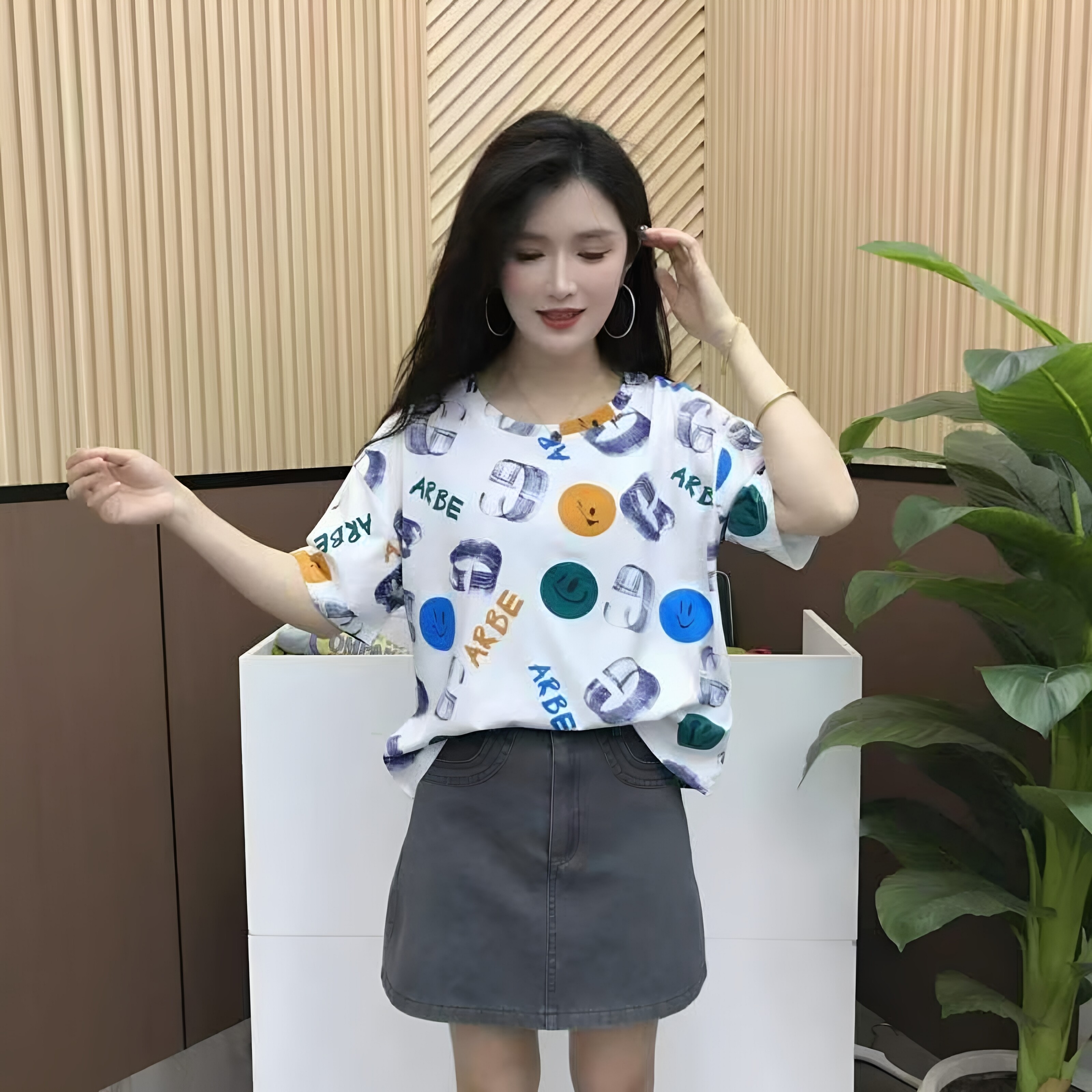 2026夏季新款纯棉复古文艺气质小衫宽松笑脸印花涂鸦T恤女短袖潮