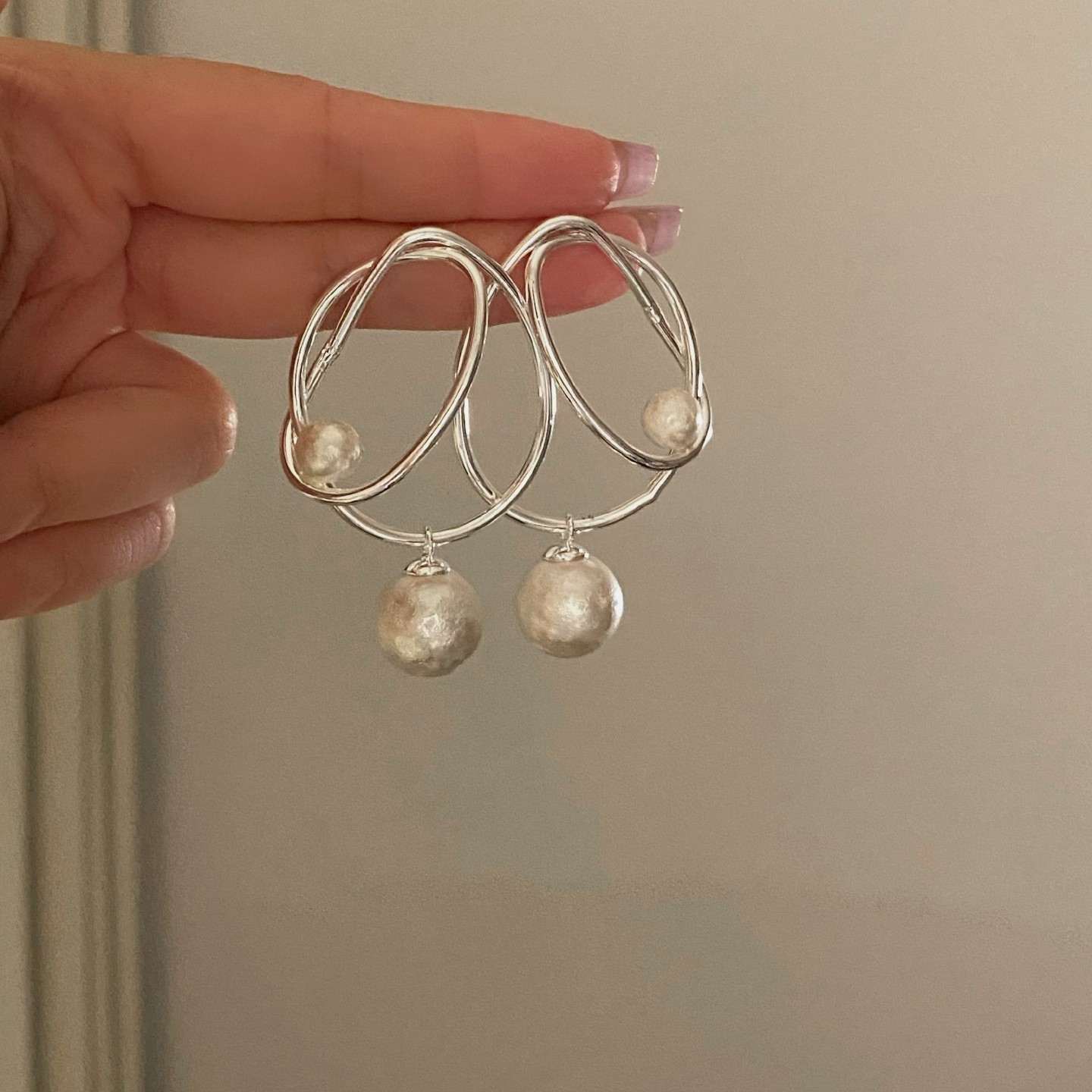 心动~2025新款爆款秋冬小众设计珍珠耳环轻奢高级感独特耳饰夸张