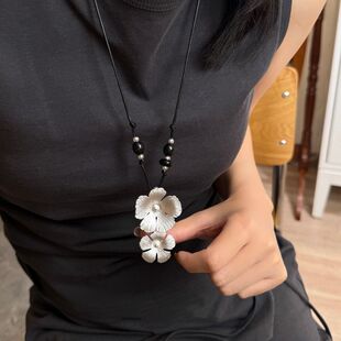 复古拉丝繁花项链女款2026新款高级感黑色编绳长款毛衣链秋冬配饰