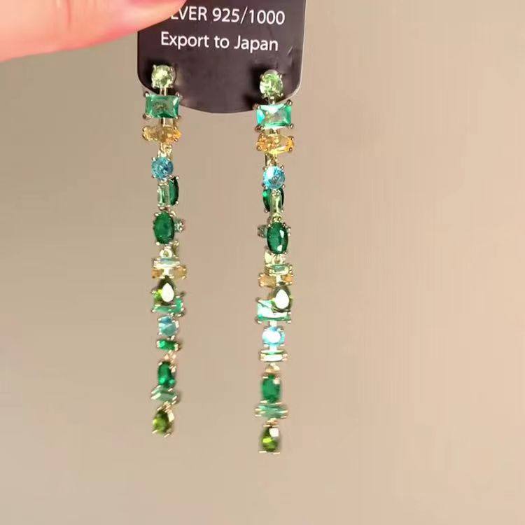 法式超闪绿色锆石耳钉