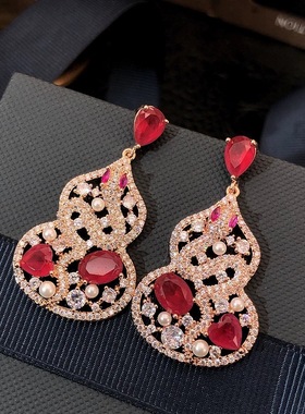 秋冬高冷爆闪满钻镂空灵蛇葫芦耳钉女红色水滴新中式精致耳饰气质