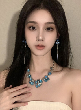 超闪蓝色水晶花朵项链女轻奢高级感重工锁骨链2025新款晚礼服颈链