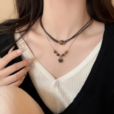 秋冬虎眼色皮绳双层叠戴项链女2025新款爆款小众设计感毛衣链配饰