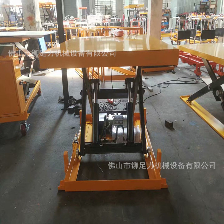 供应剪叉式升降装车平台价格与供应摩托车维修升降平台哪里有卖