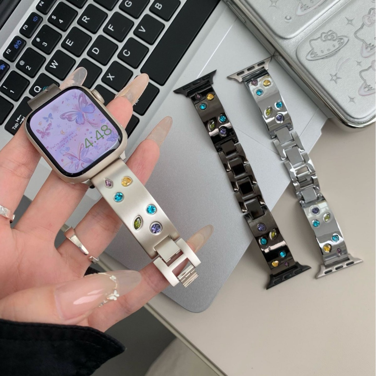 适用苹果手表s10新款彩色钻石镶嵌表带applewatchS9/8/7/6/5多巴胺创意iWatch金属替换腕带高级时尚女款夏季