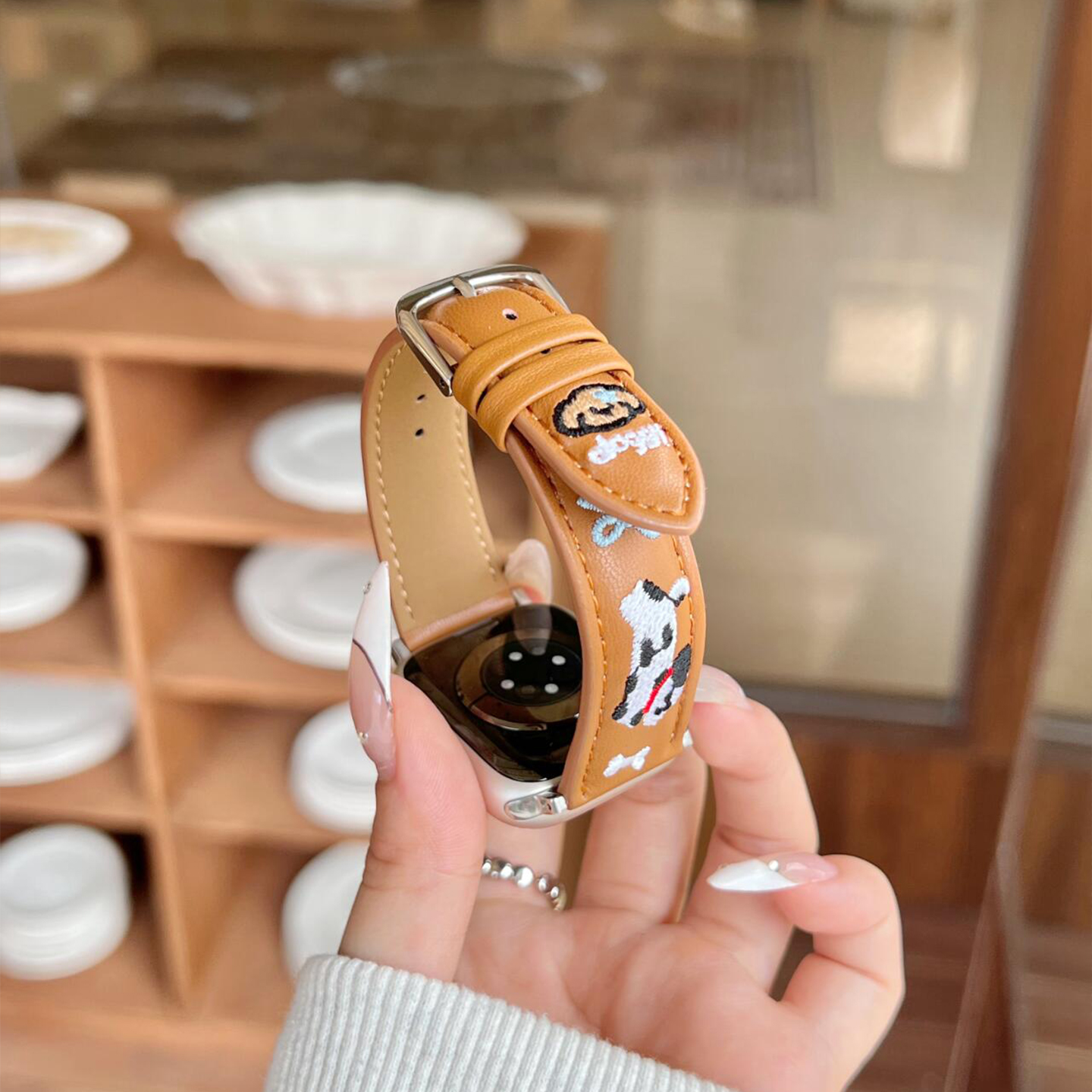 适用苹果手表带s11刺身小狗皮质